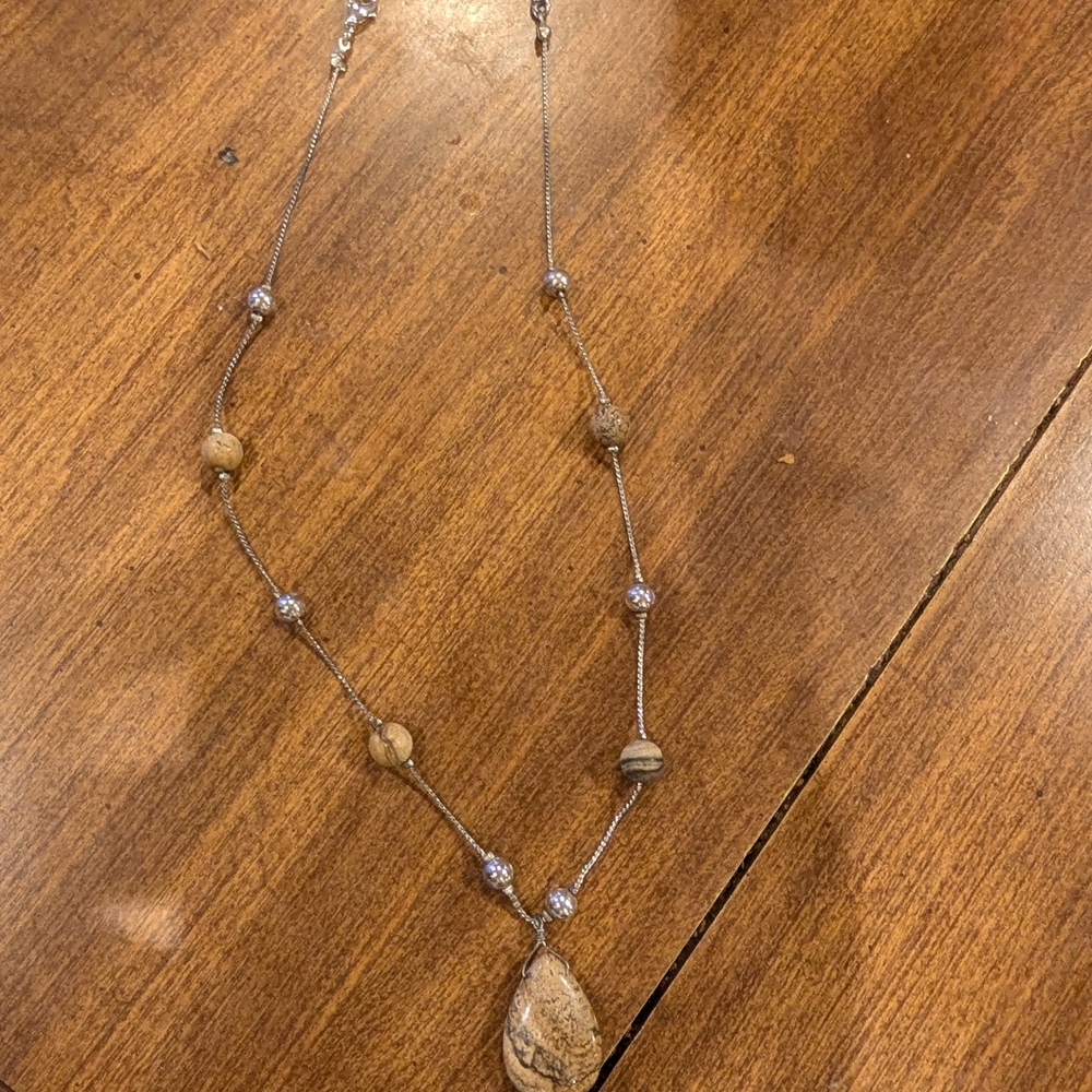 Silver and Tan Teardrop‎ Pendant Necklace